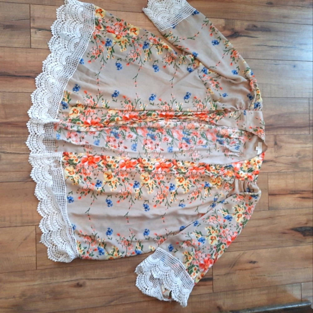 Floral kimono